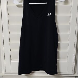 Under Armour V-Neck Black Sleeveless Top
